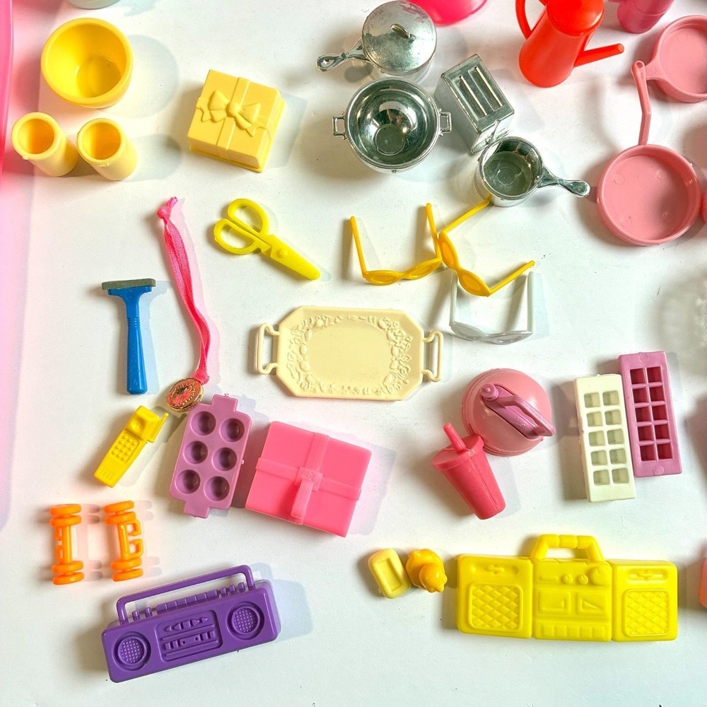 Vtg Barbie Accessories Lot Kitchen Sports Hat Pool Float Dishes Boom Box 100 pcs - Picture 4 of 12